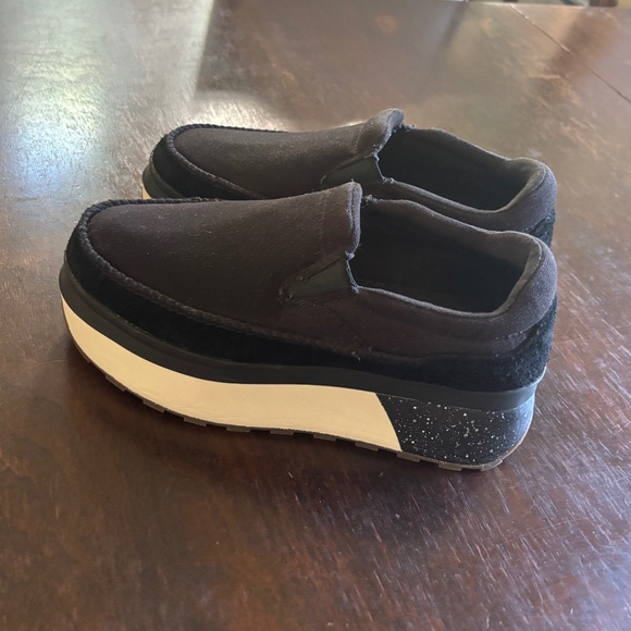 UGG MARIN SLIP ON PLATFORM SNEAKER BLACK SZ 9 - EUC - Picture 8 of 12